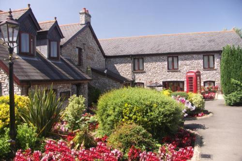 St Mary'S Hotel Golf & Country Club Pencoed Eksteriør billede