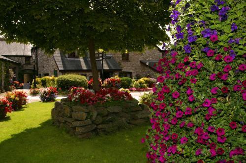 St Mary'S Hotel Golf & Country Club Pencoed Eksteriør billede